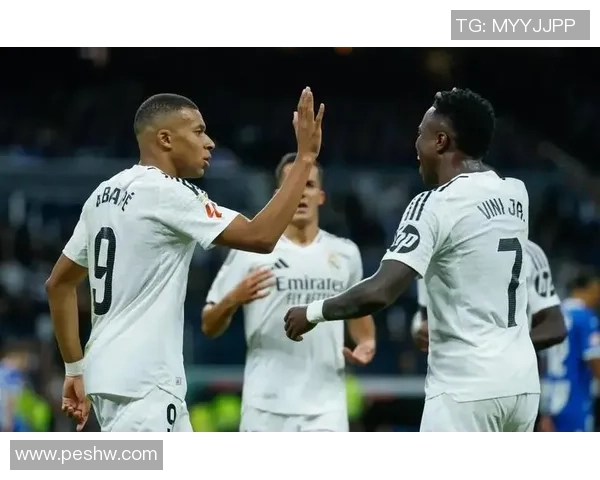 法国足球明星的璀璨星空：从齐达内到姆巴佩的传奇之路